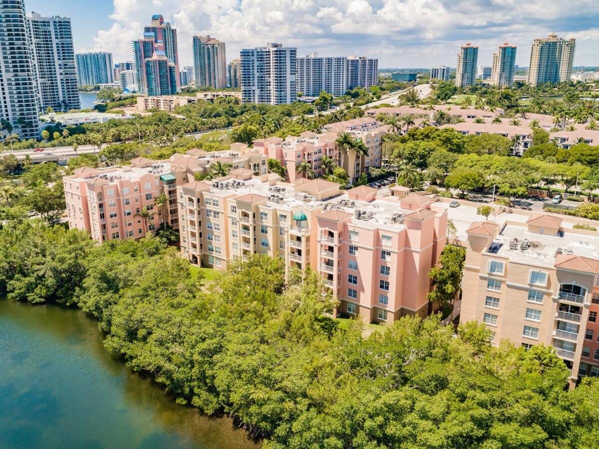 Uhost Ai - 3B Gem W Golf & Intracoastal Views Miami Exterior photo